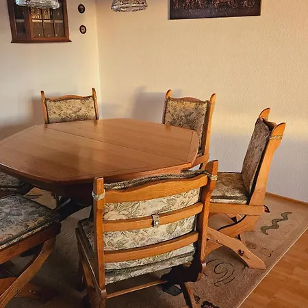 Urlaubswohnung Edelweiss Mit Balkon Und Bergblick *